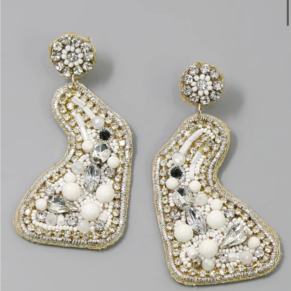 New Bunny Beaded Earrings 🐰